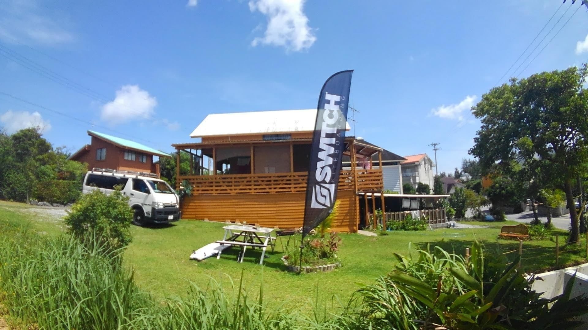Tropical Surf House Okinawa Hotell Onna Exteriör bild